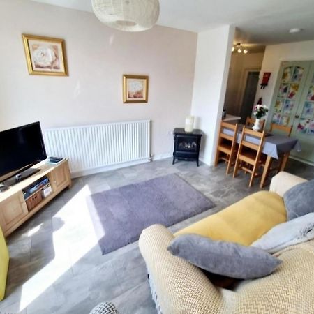 Beautiful 2 Bedroom Annexe In Popular Town Location Narberth Exterior photo