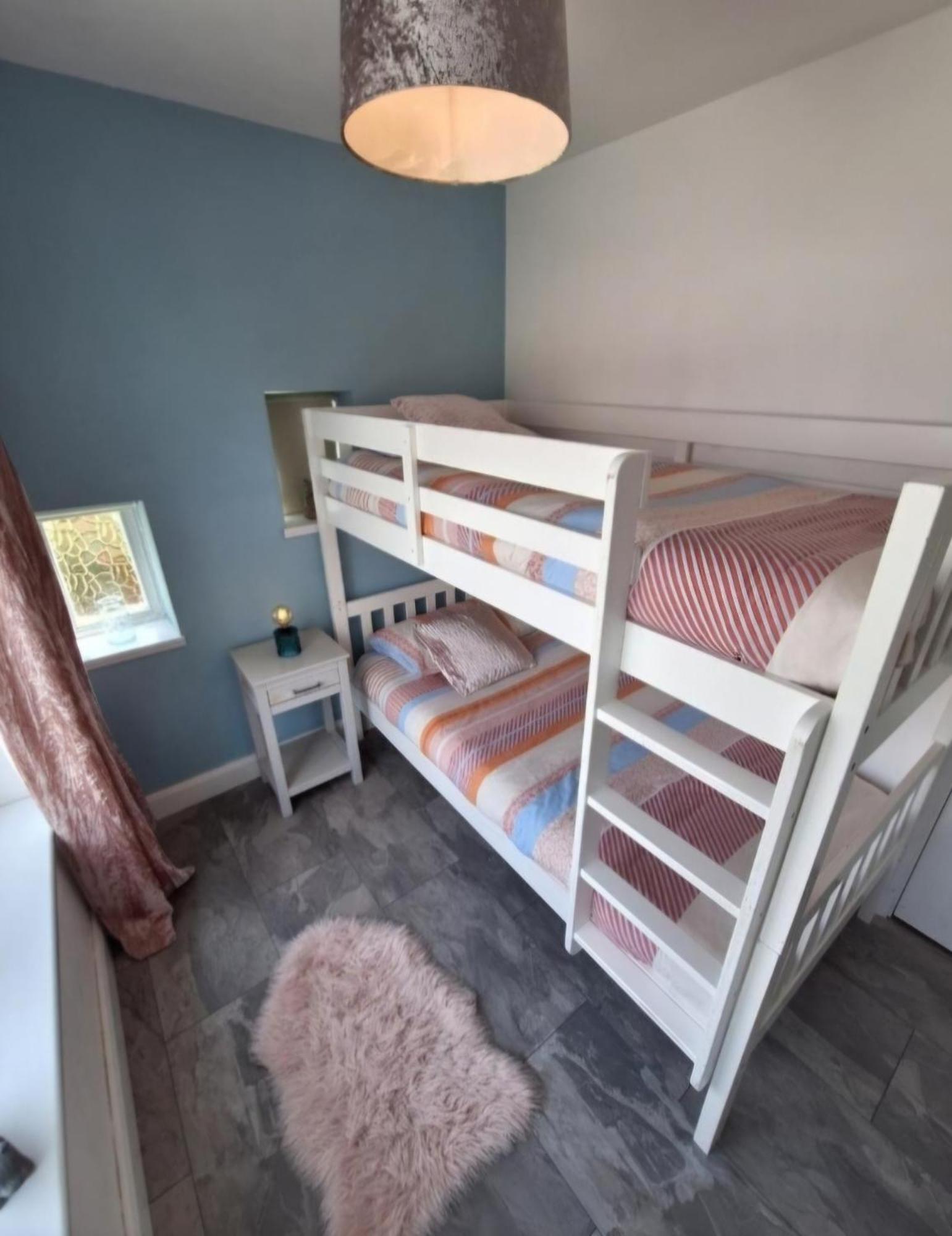 Beautiful 2 Bedroom Annexe In Popular Town Location Narberth Exterior photo