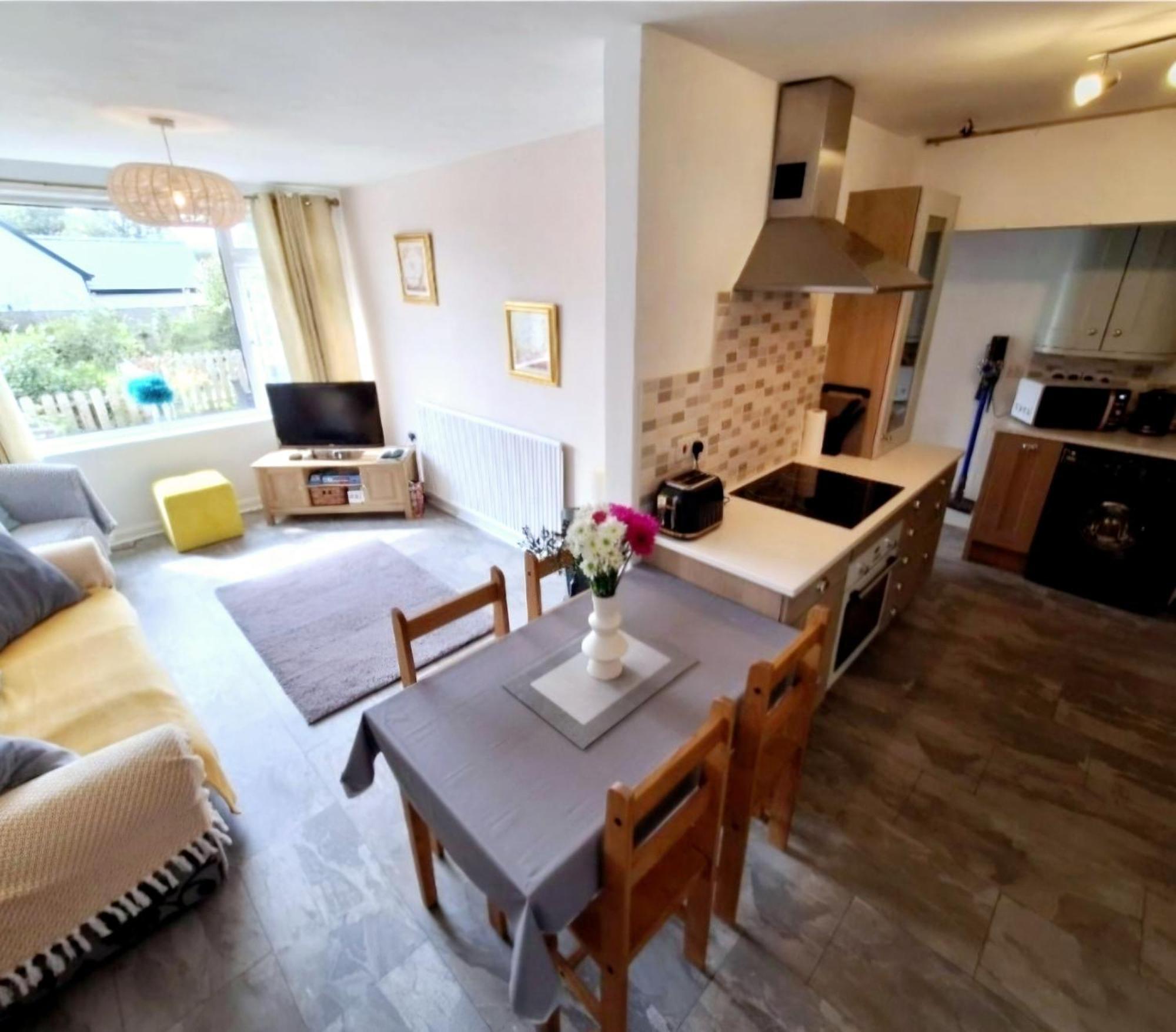 Beautiful 2 Bedroom Annexe In Popular Town Location Narberth Exterior photo